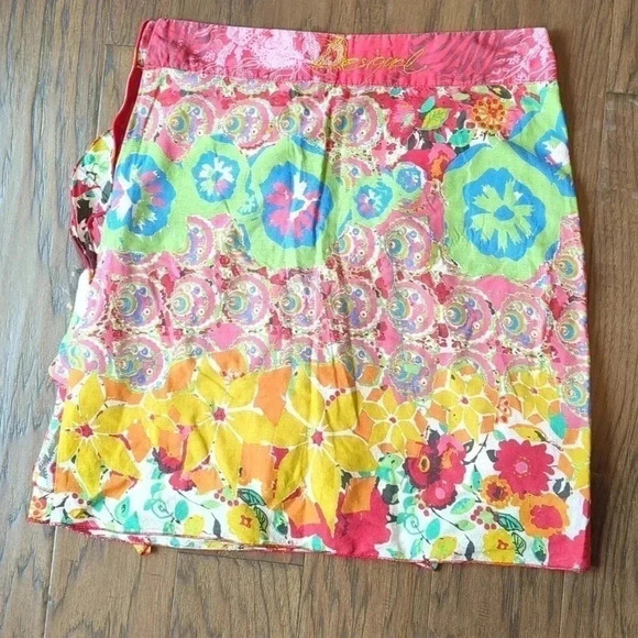 Mini  Skirt - Picture 8 of 11